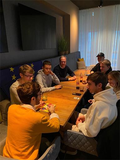 Junge Liberale aus der Slowakei zu Gast bei den JUNOS in Parndorf