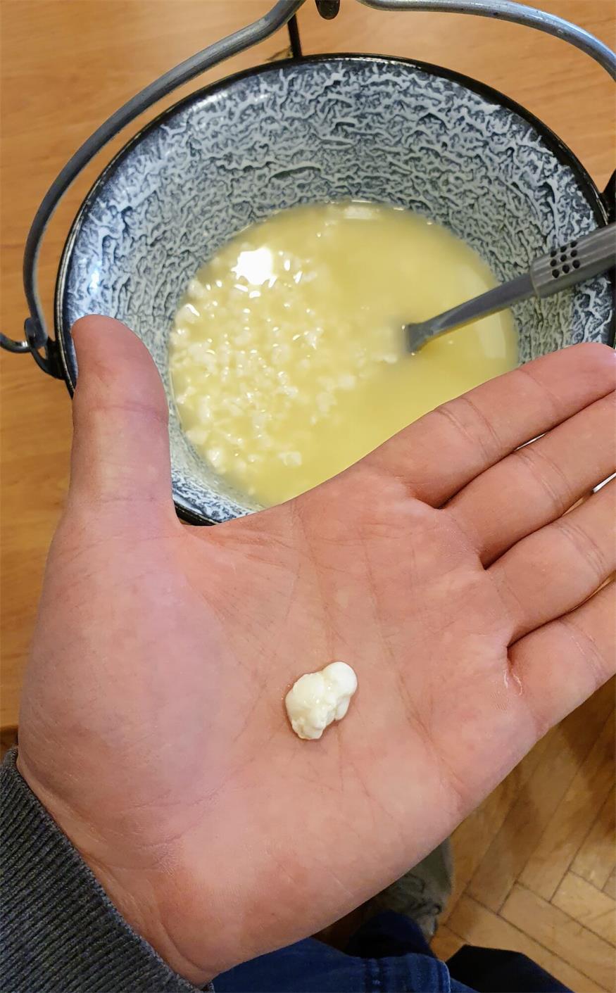 Käse-Machen mit Jennersdorfer Sennerin Jasmin Tschofen in Eisenstadt Käse-Machen mit Jennersdorfer Sennerin Jasmin Tschofen in Eisenstadt