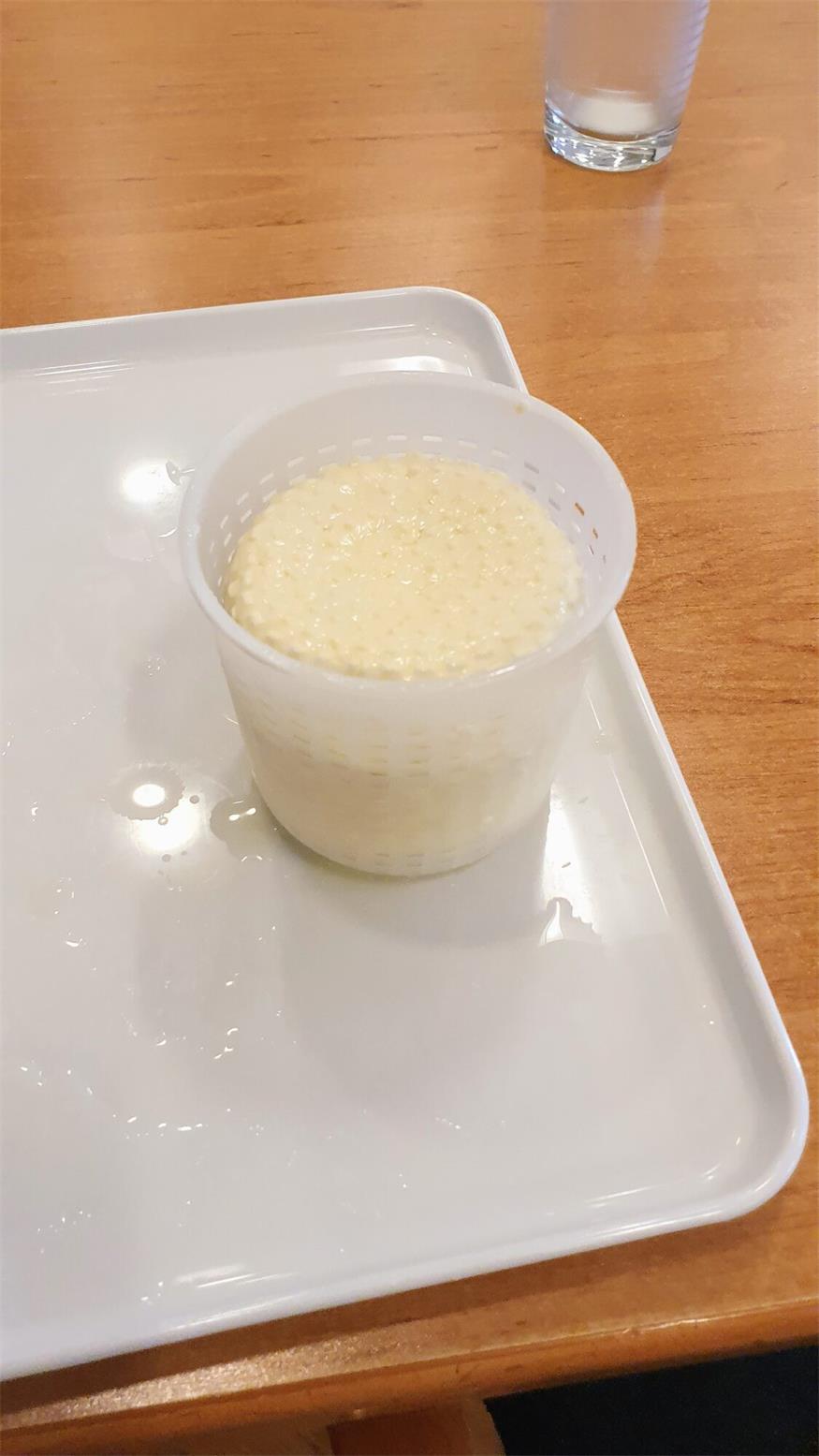 Käse-Machen mit Jennersdorfer Sennerin Jasmin Tschofen in Eisenstadt Käse-Machen mit Jennersdorfer Sennerin Jasmin Tschofen in Eisenstadt