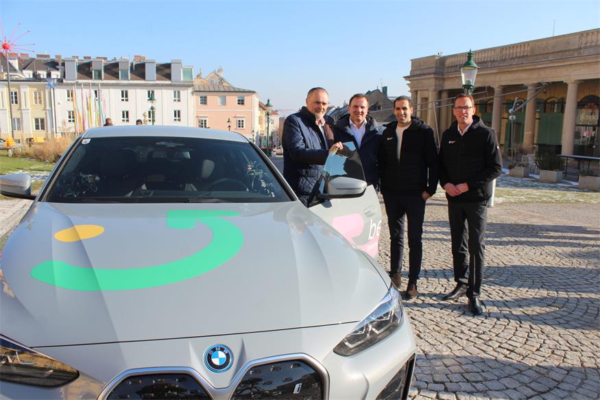 Mit „beem“ im E-Auto durchs Land: Roadshow zum Start von neuem Angebot 