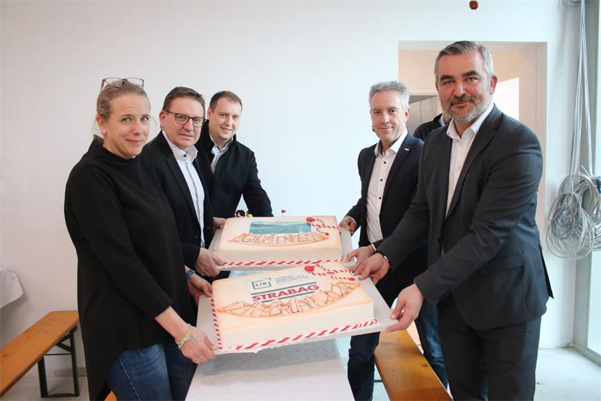 Baudirektion Burgenland-Stützpunkt feierte Dachgleiche in Stoob 