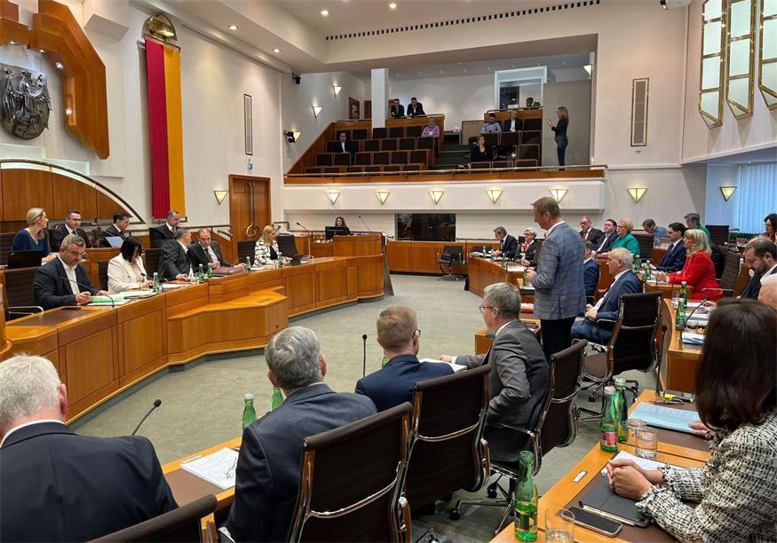 Asyl, Hubschrauber, Energie, Tierschutz: „Klassiker“ im Landtag 