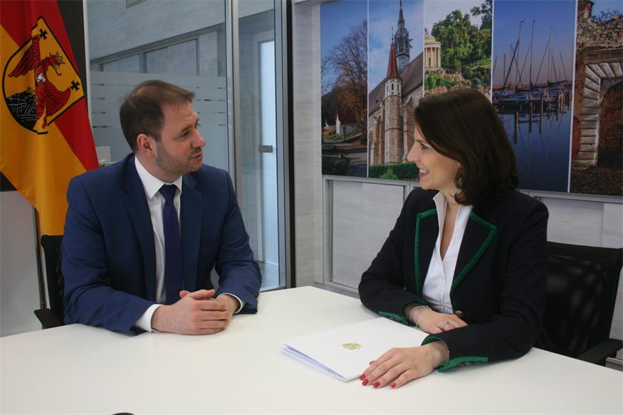 Edtstadler und Sagartz zum Wahljahr: „Von Extremen hat man nichts“ Edtstadler und Sagartz zum Wahljahr: „Von Extremen hat man nichts“