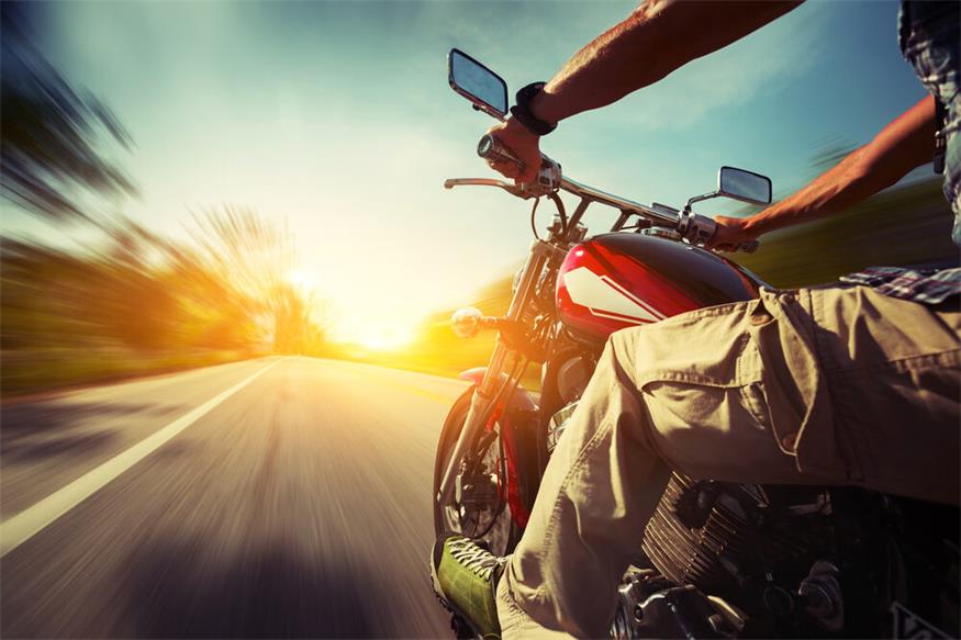 81-jährige Pkw-Lenkerin kollidierte mit 80-jährigem Motorradfahrer 