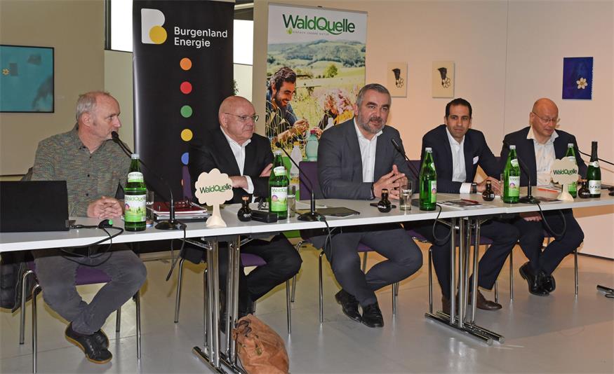 Wolfgang Böck lädt mit der 20. Produktion zum venezianischen Karneval 