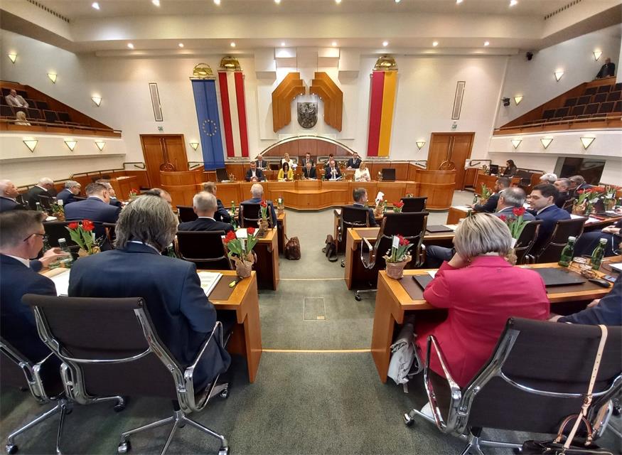 „Klinik-Gesetz“ dominiert auch die Landtagssitzung 