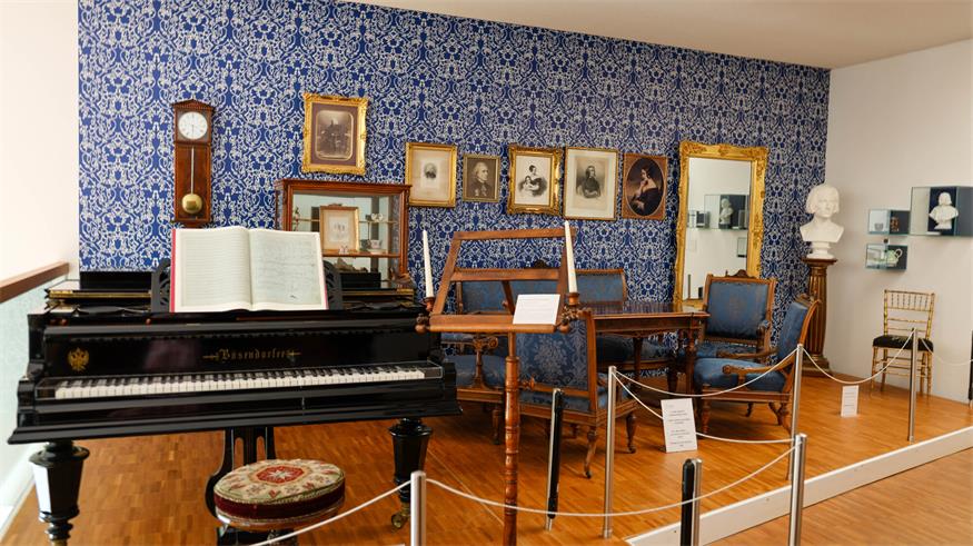 Die Brüder Kutrowatz: Klaviervirtuosen am Olymp des Kunsthimmels Die Brüder Kutrowatz: Klaviervirtuosen am Olymp des Kunsthimmels