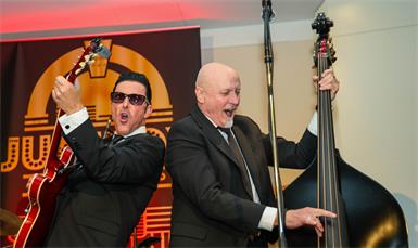 Jukebox Bandits boten Show der Superlative im Seerestaurant Neufeld