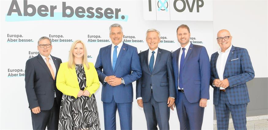 Im Wahlkampf-Finale wird noch einmal kräftig motiviert Im Wahlkampf-Finale wird noch einmal kräftig motiviert