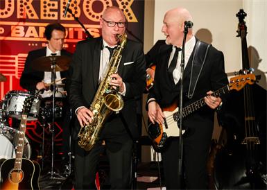 The Jukebox Bandits - There's no Business like Showbusiness