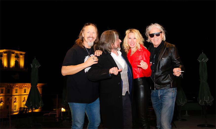 „Silverback“: 353 Jahre on Stage 