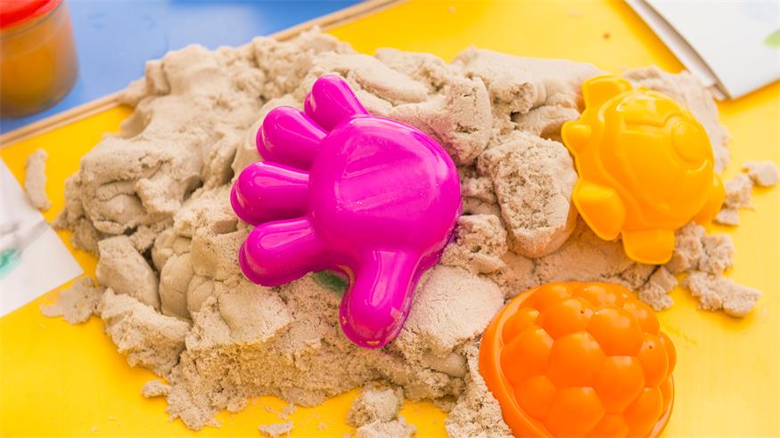 Kinetic Sand selber machen: 6 geniale Rezepte 