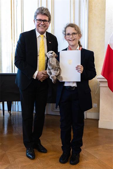 Minister ehrte Mathematiktalente aus Neusiedl und Weiden am See