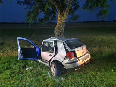 Gegen Baum geprallt: 26-Jähriger starb bei Verkehrsunfall auf B10