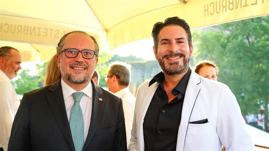 Festival-Premieren: Die hohe Kunst des Netzwerkens Festival-Premieren: Die hohe Kunst des Netzwerkens