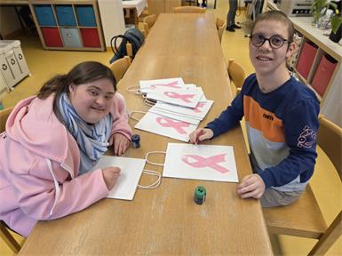 Kreativer Einsatz: Pink Ribbon in Stegersbach