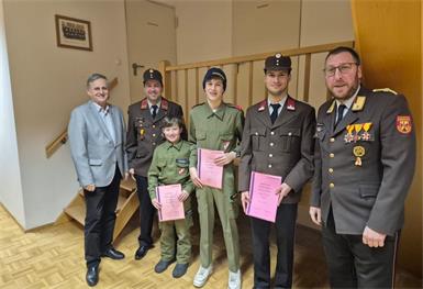 Neuer Gerätemeister und zwei neue Mitglieder bei Feuerwehr Rattersdorf