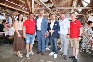 Fantastische Stimmung mit den Edlseern beim SPÖ-Bezirksfrühschoppen