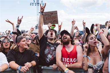 215.000 Fans: Mit Anlauf ins Festival-Finale auf den Fields!