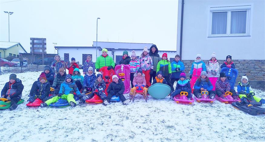Turnstunde im Neuberger Schnee 