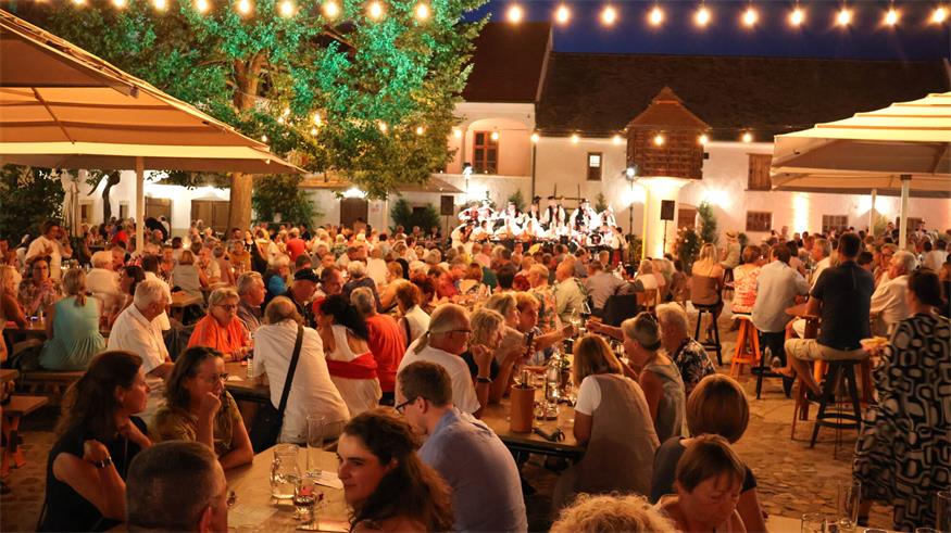 Die Mü, die Tamburica und ein Stück Burgenland Die Mü, die Tamburica und ein Stück Burgenland
