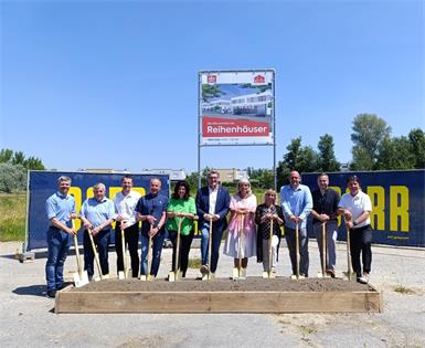 Sieben Jahre nach dem Kauf: Baustart in Neusiedls  Seegärten