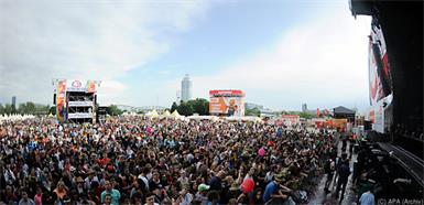 Kobersdorf: Waldquelle erfrischt beim Donauinselfest