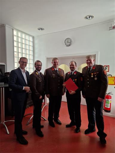 Hohe Ehrungen bei Sieggrabener Feuerwehr