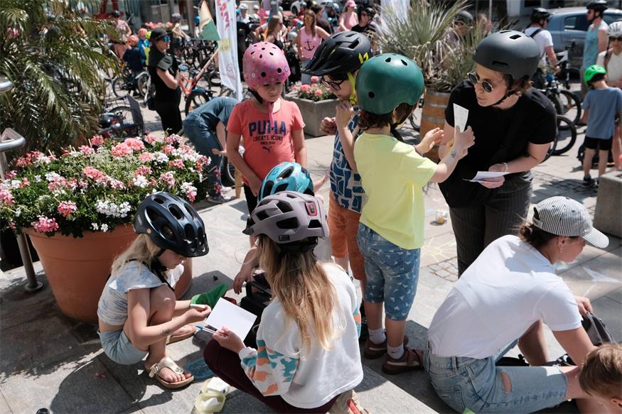 Raddemo in Neusiedl/See: Familien fordern sichere Rad- und Schulwege Raddemo in Neusiedl/See: Familien fordern sichere Rad- und Schulwege