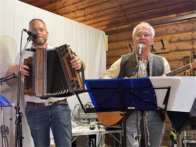 Gemeinsames Fest für Mütter und Väter in Olbendorf