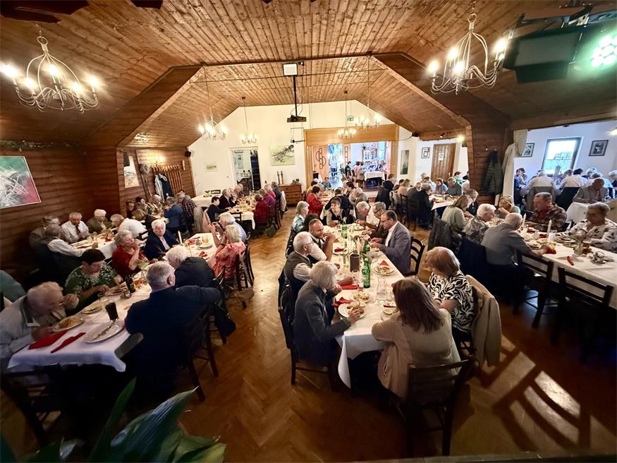 Gemeinsames Fest für Mütter und Väter in Olbendorf 
