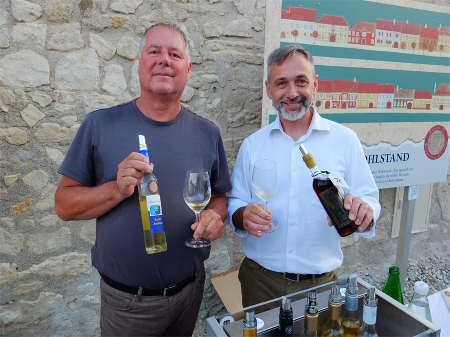 Bekannte Gesichter in neuer Funktion ... und in Wein-Mission Bekannte Gesichter in neuer Funktion ... und in Wein-Mission
