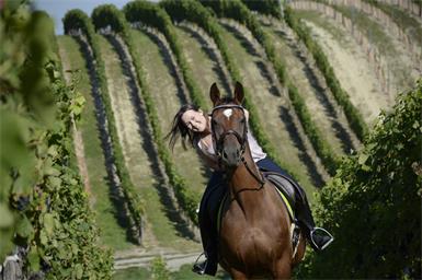 Lisa Kölly-Pfneisl ist „born 2 make wine“