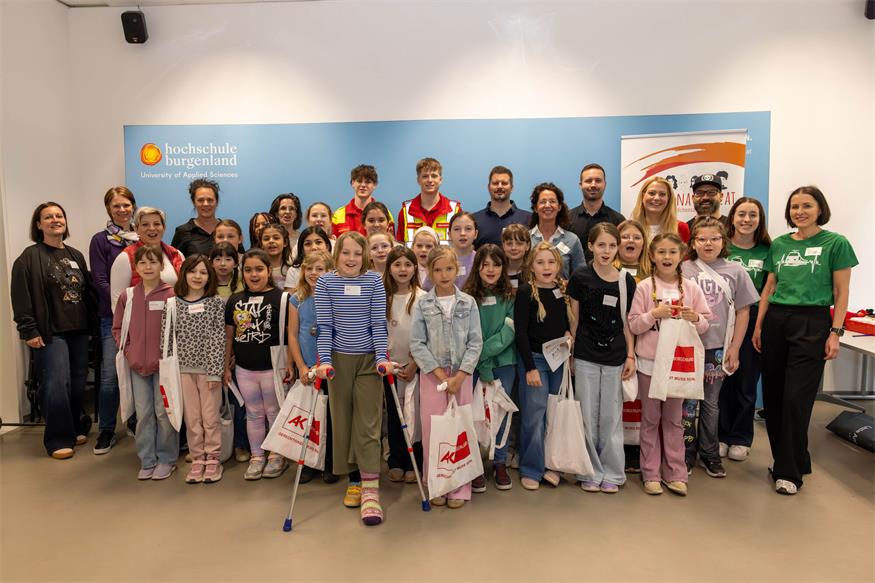 Mini Girls Day: Technik und Naturwissenschaften hautnah erleben Mini Girls Day: Technik und Naturwissenschaften hautnah erleben