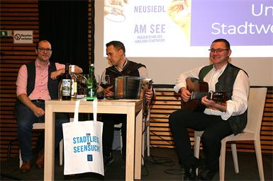Zwölf Weine für 100 Jahre: Neusiedl feiert mit Jubiläumsjahrgang