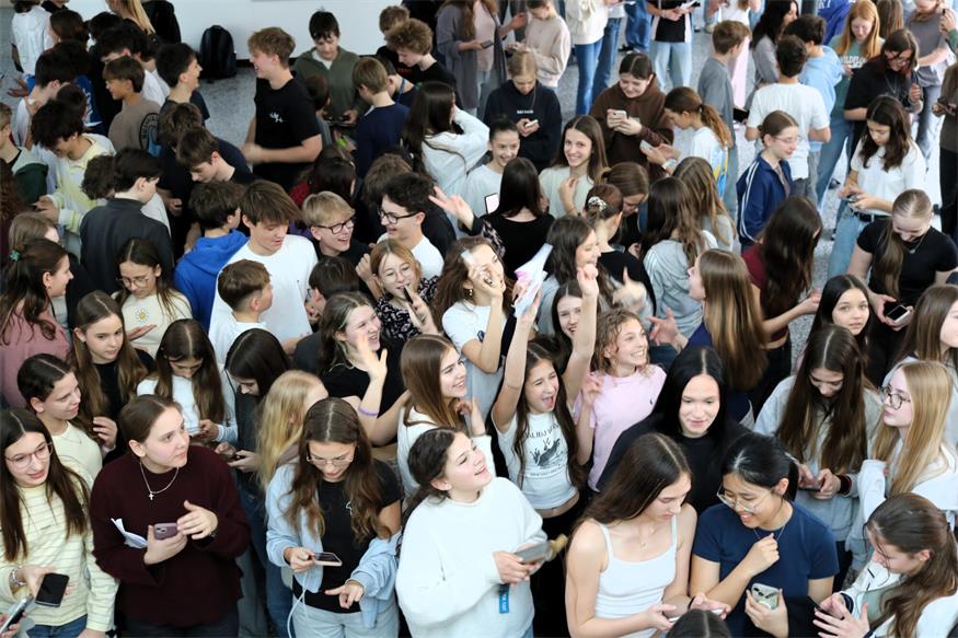 Drei Wochen ohne Handy: So erging es den Schulen im Neusiedler Bezirk 
