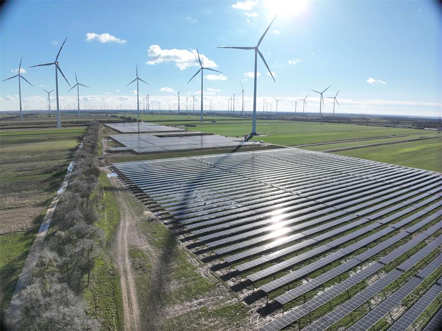 Nachbarschaftliche Leuchtturmprojekte: So läuft die Energiewende Nachbarschaftliche Leuchtturmprojekte: So läuft die Energiewende