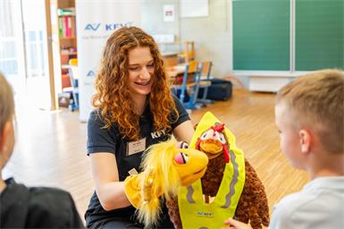 „Glühwürmchen“ machen Zagersdorfs Kindergartenkinder sichtbarer