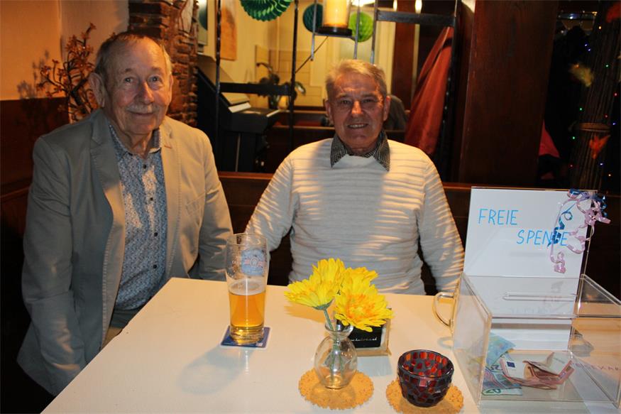 Senioren feierten in Mannersdorf Fasching und eine Jubilarin 