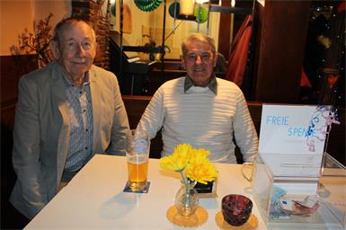 Senioren feierten in Mannersdorf Fasching und eine Jubilarin