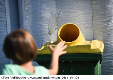 PET to PET recycelte 2024 rund 1,25 Milliarden Flaschen