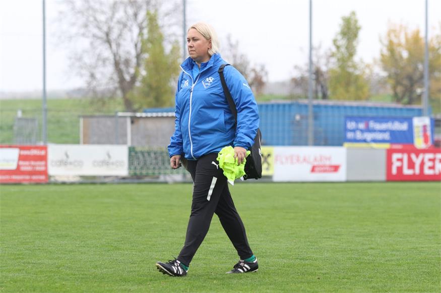 Peter Slosarek fühlt sich noch nicht fit, Neusiedl holte neuen Trainer 