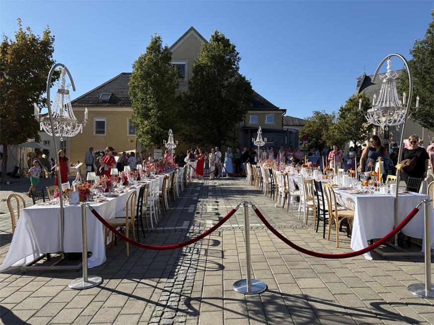 Hochzeitstafel statt Hochzeitsmesse: Premiere für „The Wedding Table“ 