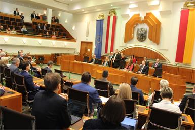 Doskozils Regierungserklärung - und erste Ansagen der Opposition