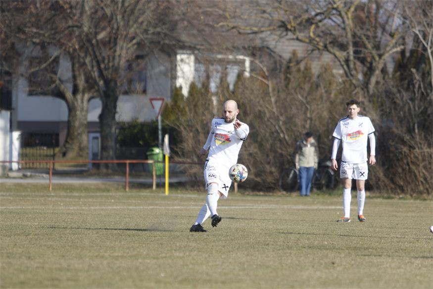 Halbturner gewannen in Gols klar mit 4:0 