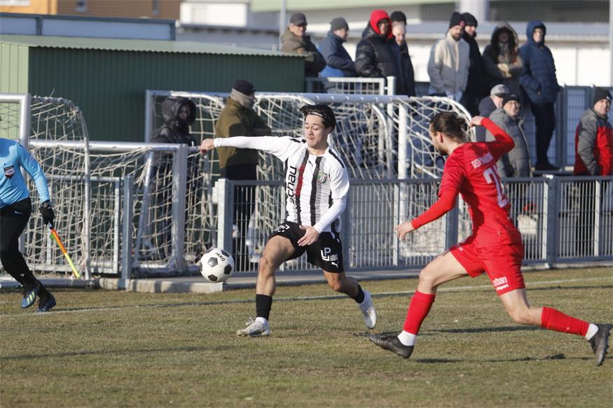 Parndorf siegte mit 4:1 gegen Siegendorf 