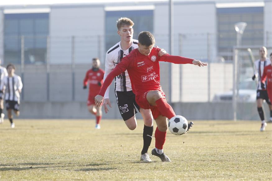 Parndorf siegte mit 4:1 gegen Siegendorf 