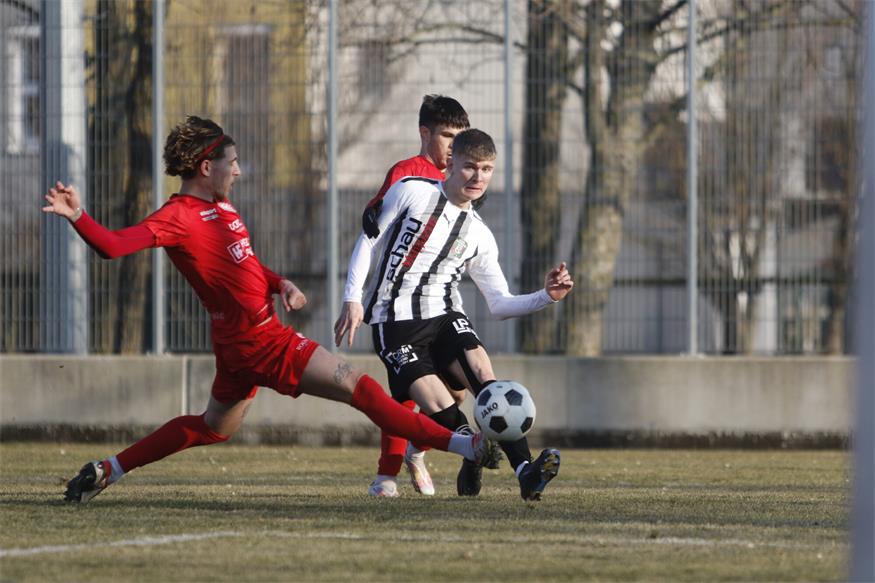 Parndorf siegte mit 4:1 gegen Siegendorf 