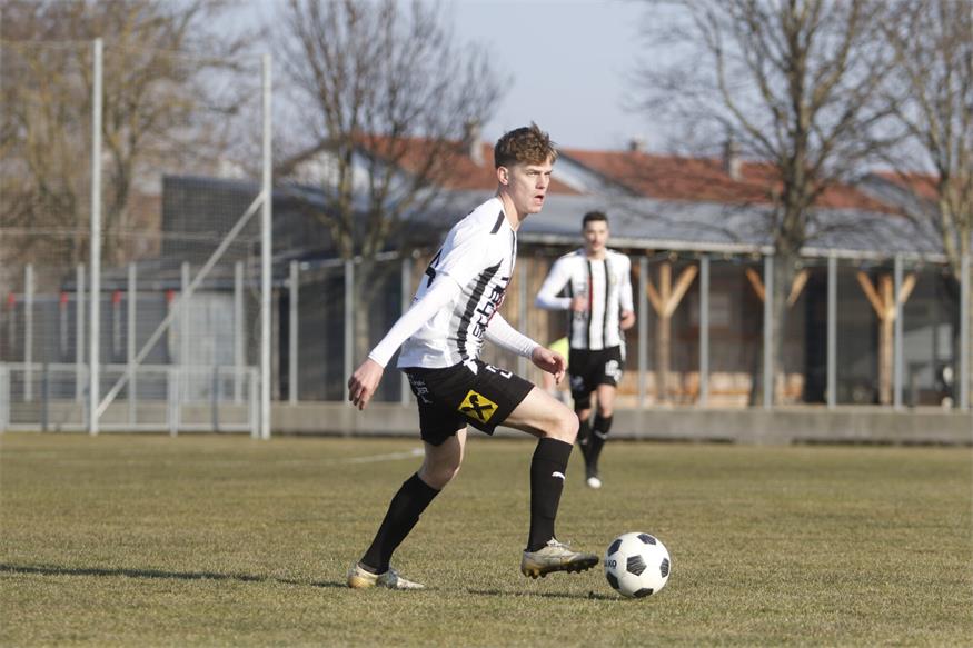 Parndorf siegte mit 4:1 gegen Siegendorf 