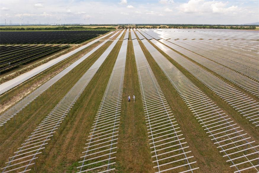 Sauberer Strom für Tausende: PV-Projekt Nickelsdorf II in Betrieb 